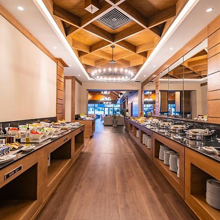 Ambassadori Goderdzi Hotel Ngoại thất bức ảnh