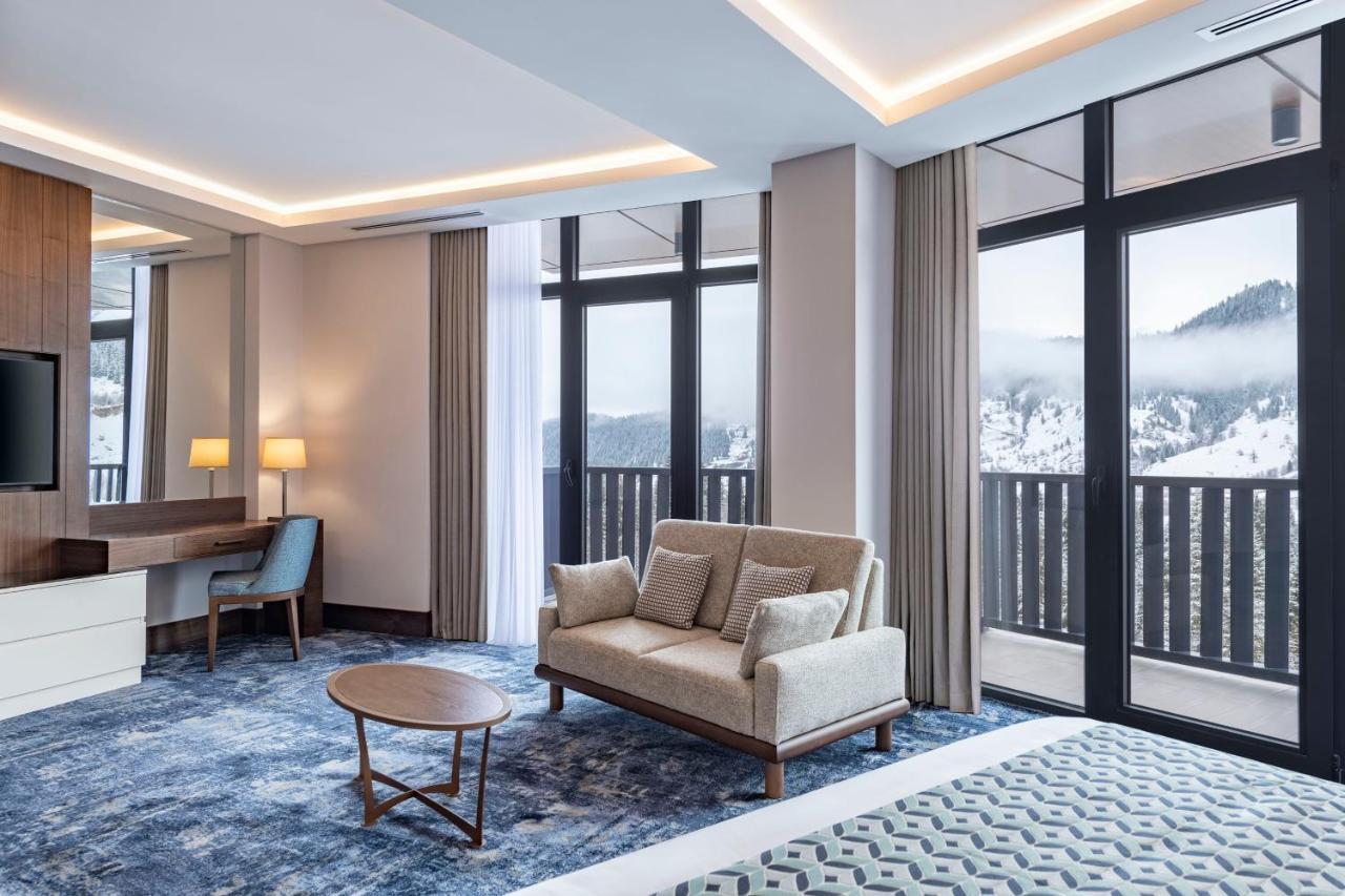 Ambassadori Goderdzi Hotel Ngoại thất bức ảnh