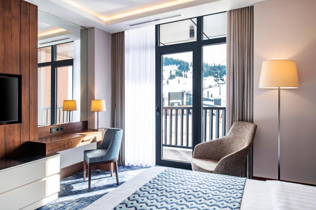 Ambassadori Goderdzi Hotel Ngoại thất bức ảnh