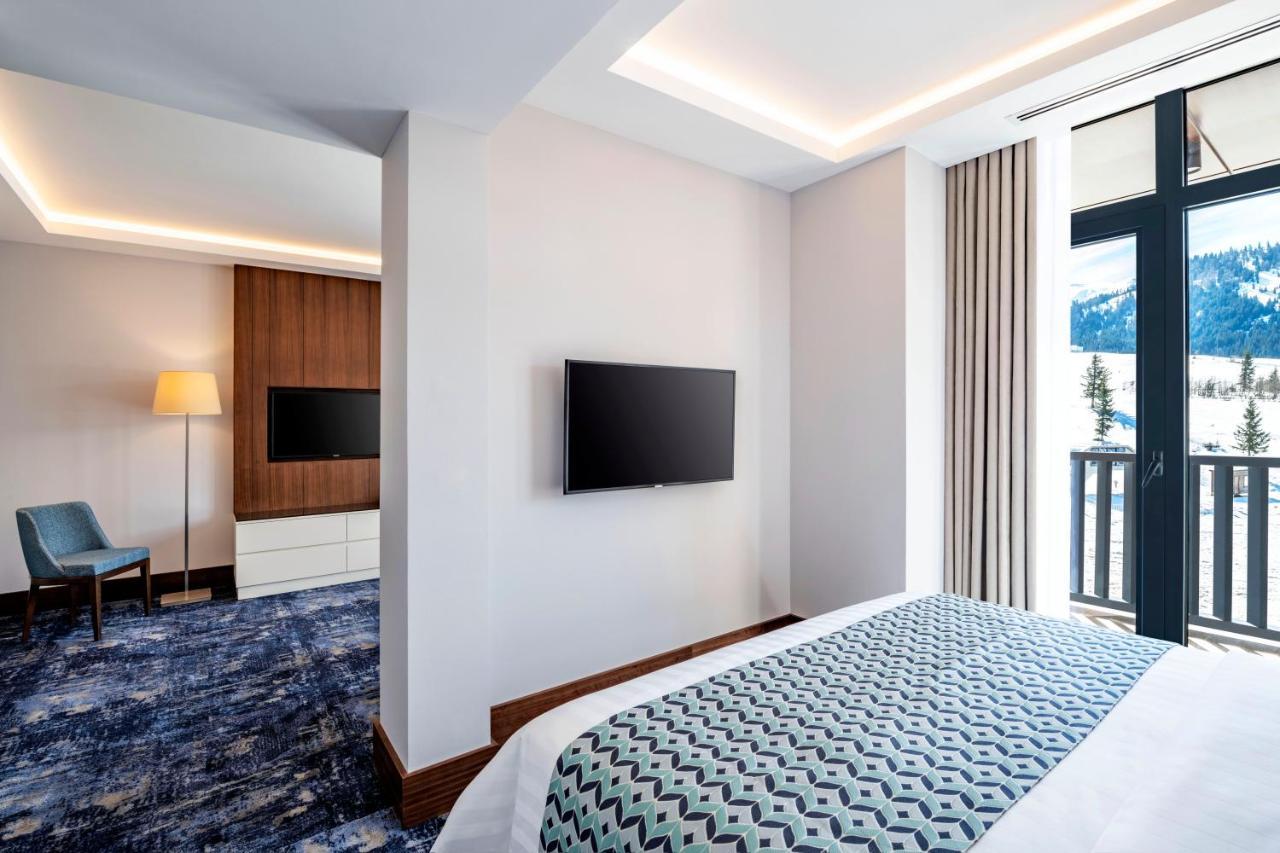 Ambassadori Goderdzi Hotel Ngoại thất bức ảnh